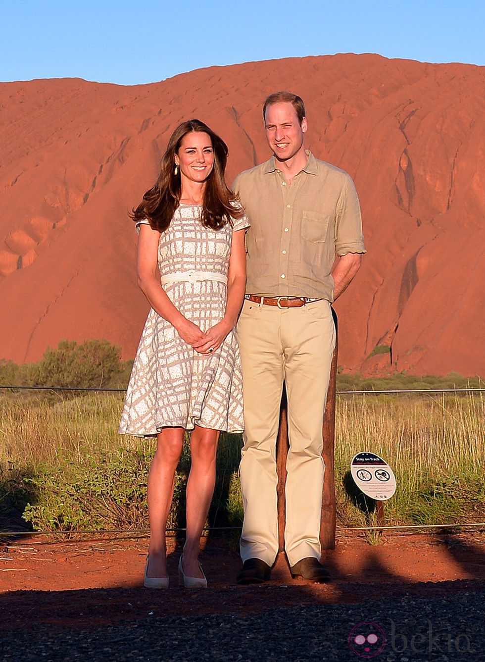 El Príncipe Guillermo y Kate Middleton en Uluru