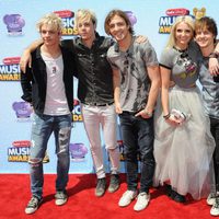 R5 en los Radio Disney Music Awards 2014