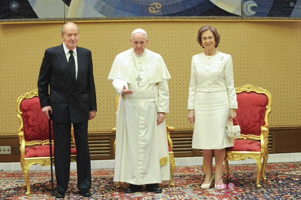 El Papa Francisco recibe en audiencia a los Reyes Juan Carlos y Sofía