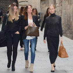 Anna Ortiz y Vanesa Lorenzo en el funeral de Tito Vilanova en la Catedral de Barcelona