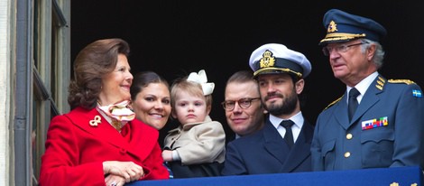 Carlos Gustavo de Suecia celebra su 68 cumpleaños con la Reina Silvia y los Príncipes Carlos Felipe, Victoria, Daniel y Estela