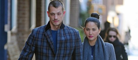 Olivia Munn y Joel Kinnaman dan un paseo por las calles de Nueva York