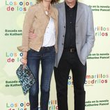 Lola Marceli y Juanjo Puigcorbé en el estreno de 'Los ojos amarillos de los cocodrilos' en Madrid