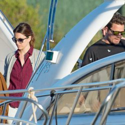 Blanca Suárez y Dani Martín en un barco en Ibiza