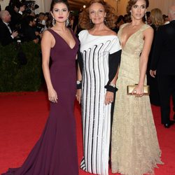 Selena Gomez, Diane von Fürstenberg y Jessica Alba en la Gala MET 2014