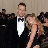 Tom Brady y Gisele Bündchen en la Gala MET 2014