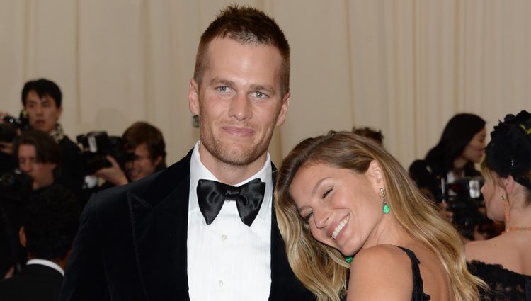 Tom Brady y Gisele Bündchen en la Gala MET 2014