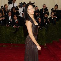 Adriana Lima en la Gala MET 2014