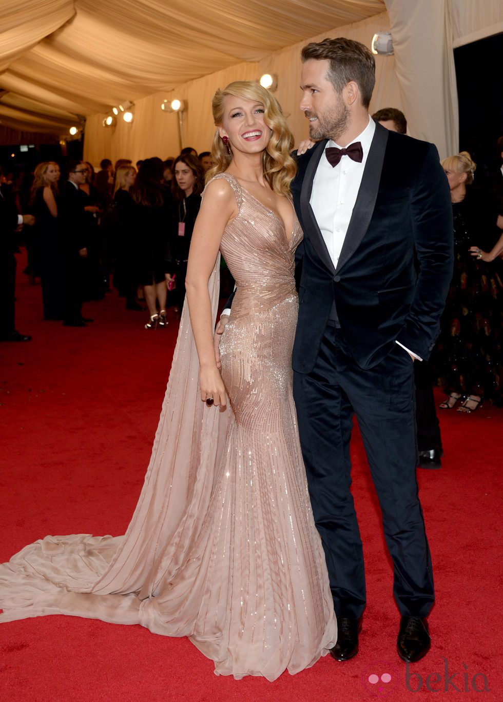 Blake Lively y Ryan Reynolds en la Gala MET 2014