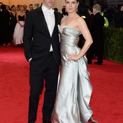 Amy Adams y Darren Le Gallo en la Gala MET 2014