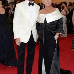 Hugh Jackman y Deborra-Lee Furness en la Gala MET 2014