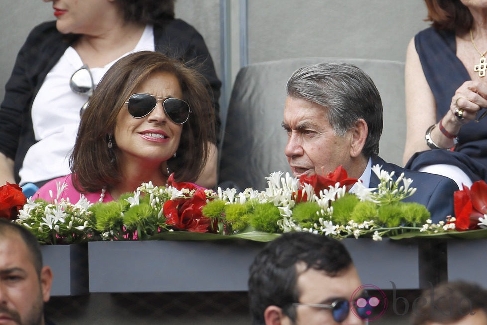 Ana Botella y Manolo Santana en el Open Madrid 2014