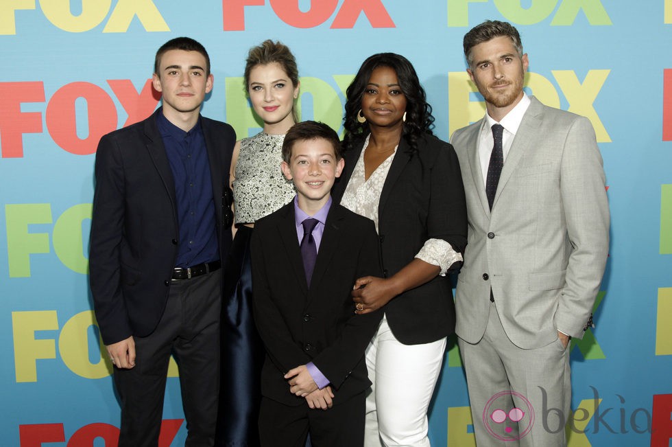 Charlie Rowe, Zoe Levin, Griffin Gluck, Octavia Spencer y Dave Annable en los Upfronts de FOX 2014