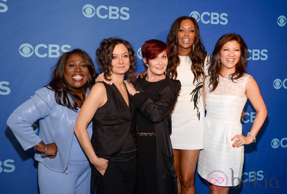 Sheryl Underwood, Sara Gilbert, Sharon Osbourne, Aisha Taylor y Julie Chen en los Upfronts de la CBS 2014