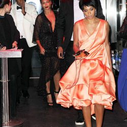 Jay Z, Beyoncé y Solange Knowles a la salida de la Gala MET 2014