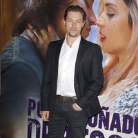 Jan Cornet en el estreno de 'Por un puñado de besos' en Madrid