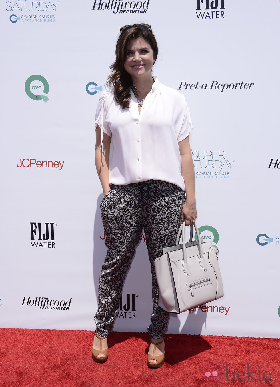 Tiffani Thiessen en la fiesta solidaria de la lucha contra el cáncer de ovario en Los Angeles