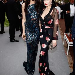 Conchita Wurst y Dita von Teese en la gala amfAR del Festival de Cannes 2014