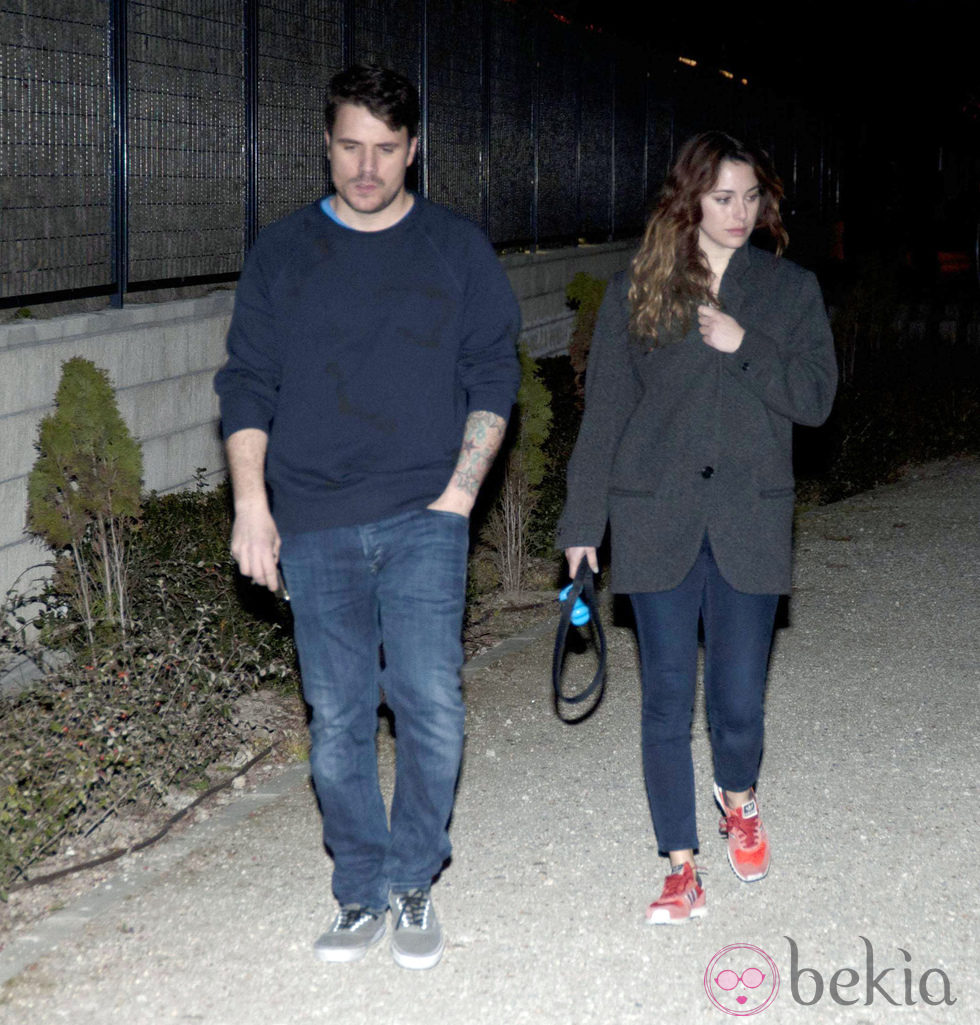 Dani Martín y Blanca Suárez dando un paseo nocturno