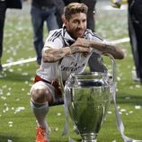 Sergio Ramos celebrando la décima Champions del Real Madrid