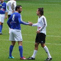 Harry Styles y Dean Holdsworth en el partido benéfico