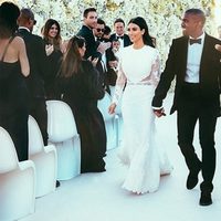 Kim Kardashian y Kanye West después de convertirse en marido y mujer