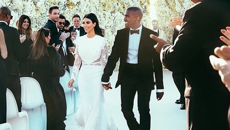 Kim Kardashian y Kanye West después de convertirse en marido y mujer