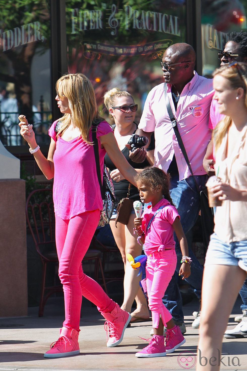 Heidi Klum y Seal en el parque de atracciones