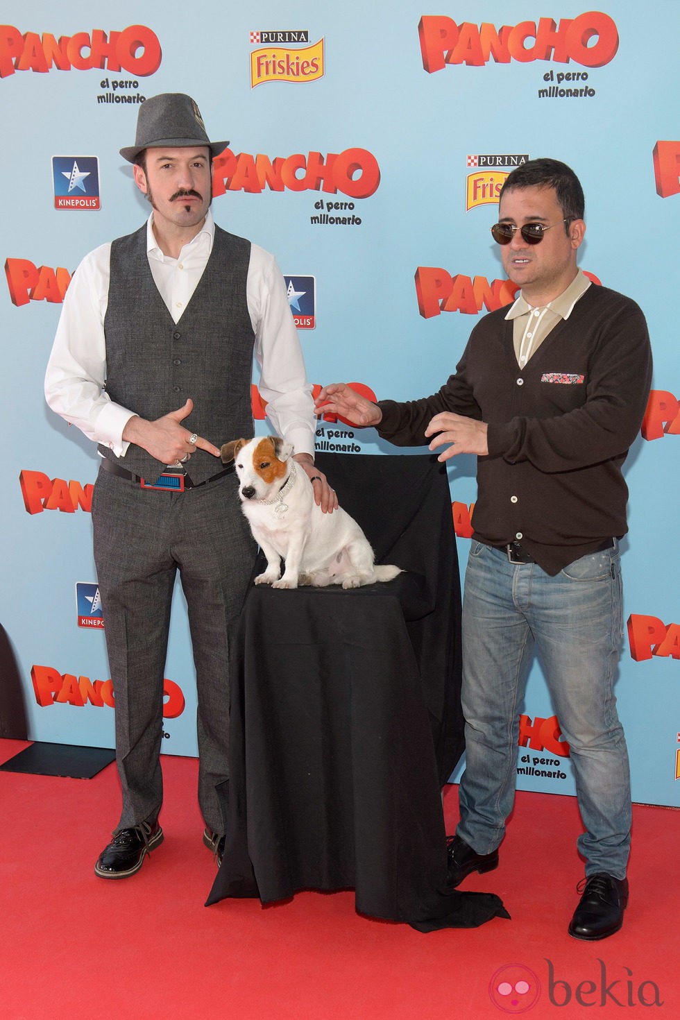 Alex O'Dogherty y Secun de la Rosa en la premiere de 'Pancho, el perro millonario' en Madrid