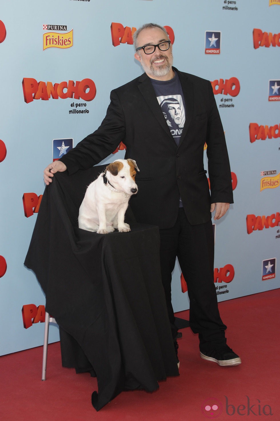 Álex de la Iglesia en la premiere de 'Pancho, el perro millonario' en Madrid