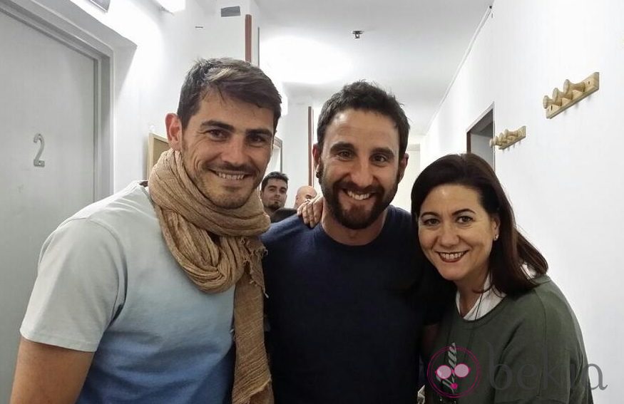 Iker Casillas, Dani Rovira y Luisa Martín en el teatro