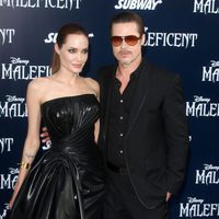 Angelina Jolie y Brad Pitt en la première de 'Maléfica'