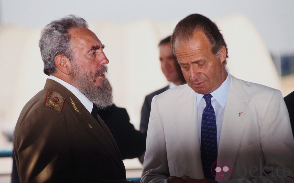 El Rey Juan Carlos I y Fidel Castro en la Exposición Universal de Sevilla