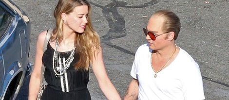 Amber Heard visita a Johnny Depp en el rodaje de su nueva película