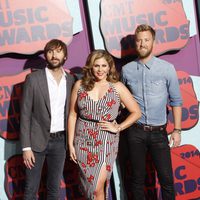 Lady Antebellum en los CMT Music Awards 2014