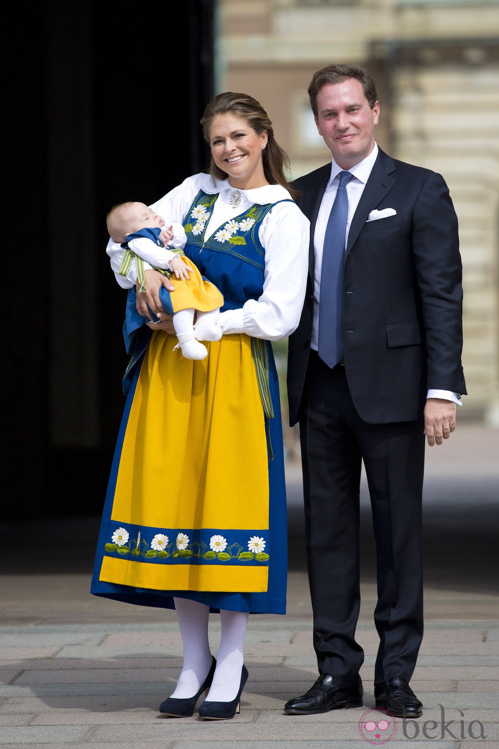 Leonor de Suecia abre el Palacio Real por primera vez con Magdalena de Suecia y Chris O'Neill