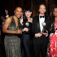 Sophie Okonedo, Lena Hall, Neil Patrick Harris, Audra McDonald y Jessie Mueller en los Premios Tony 2014