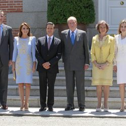 Los Reyes y los Príncipes con el presidente de México y su esposa en La Zarzuela