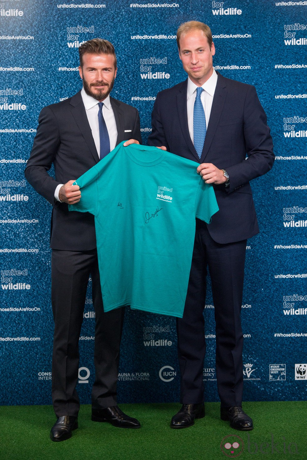 El Príncipe Guillermo y David Beckham presentan una campaña contra el comercio de animales salvajes