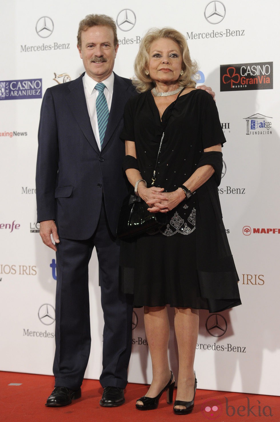 Manuel Campo Vidal y Mayra Gómez Kemp en la entrega de los Premios Iris 2014