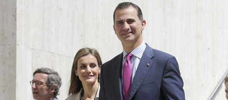 Los Príncipes Felipe y Letizia en un acto una semana antes de ser Reyes