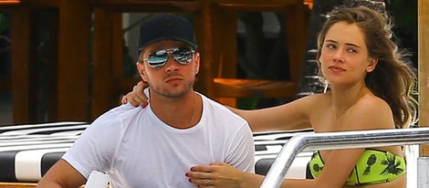 Ryan Phillippe disfruta de Miami con Paulina Slagter