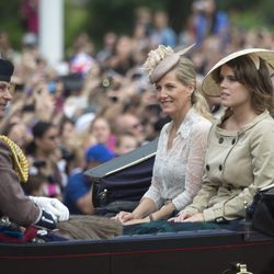 Los Condes de Wessex y Eugenia de York en Trooping the Colour 2014