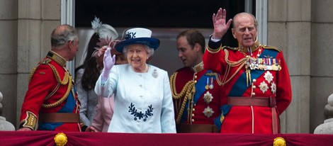 La Reina Isabel y el Duque de Edimburgo en Trooping the Colour 2014