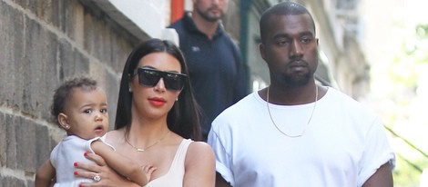 Kim Kardashian y Kanye West llevan a North West al museo