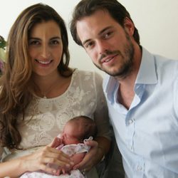 Félix de Luxemburgo y Claire Lademacher presentan a su hija la Princesa Amalia