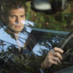 Primera imagen oficial de Jamie Dornan convertido en Christian Grey