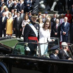 El Rey Felipe VI y la Reina Letizia recorren Madrid tras la proclamación de Felipe VI