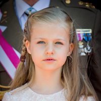 Primer plano de la Princesa Leonor en la Puerta de los Leones del Congreso de los Diputados