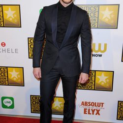 Josh Dallas en los Critics' Choice Television Awards 2014